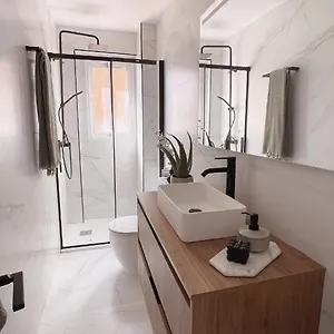 luxury-y-elegante-apartamento-con-piscina-en-la-playa.es-andalucia.com/